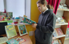 Профилактическая беседа у книжной выставки «Больше знаешь - меньше риск» прошла в Варненской детской библиотеке
