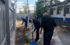 Полицейские провели субботник по благоустройству территории отдела