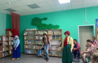 Развлекательно-игровая программа «Нам лето дарит звонкий праздник» прошел в Варненской детской библиотеке.