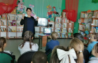Варненские школьники познакомились с историей книжной закладки и сделали их своими руками.