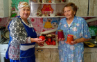 "И в садах, и в огороде, и в лесу, и у воды, приготовила природа всевозможные плоды"